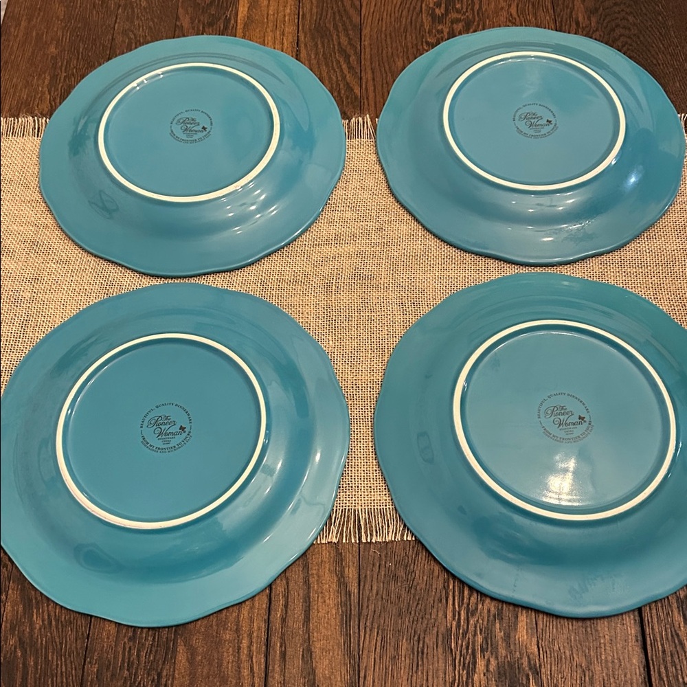 Pioneer Woman Vintage Floral 10“ Dinner Plates - Set of 4 - Picture 5 of 7